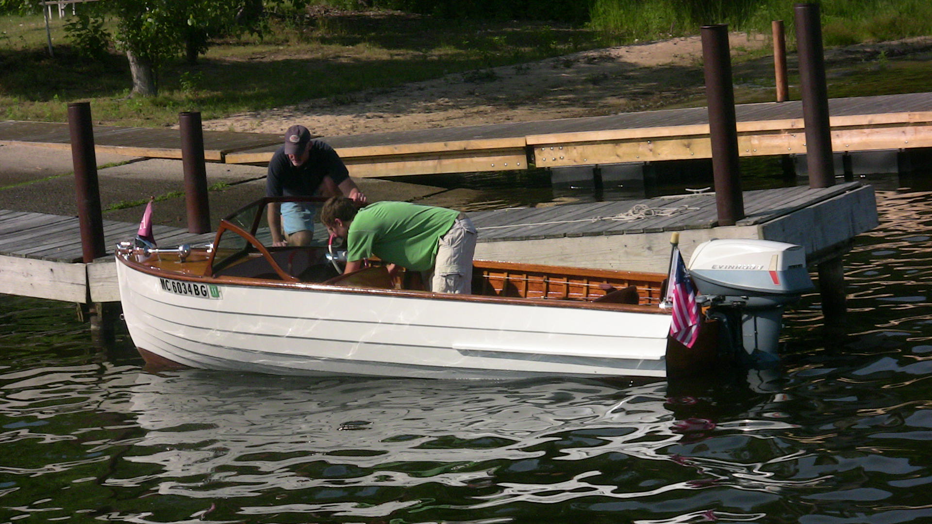 Mona Lake Boat Club Meet June 12, 2010